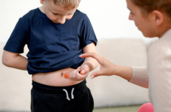 DIABETES ANAK 345x225 - Gejala-Gejala Diabetes pada Anak